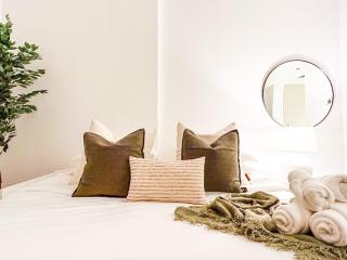 Voyage Studio In Waters Edge - Abu Dhabi - 8