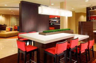 Courtyard by Marriott Anaheim Resort/Convention Center - Anaheim - 8