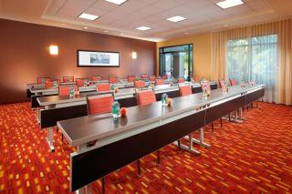 Courtyard by Marriott Anaheim Resort/Convention Center - Anaheim - 4