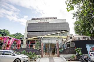 Super Townhouse Prakash continental Near Netaji Subhash Place Metro Station - Neu-Delhi - 8