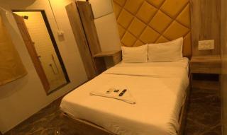 FabHotel Platinum Inn - Mumbai - 1