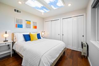 Coastal Retreat w Ocean View Walk to Restaurants Brewery Shops & Beach - Pacifica - 1
