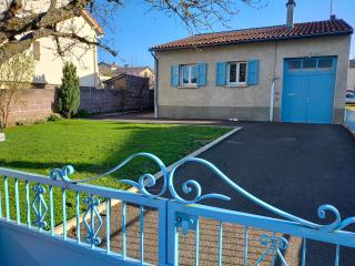 Chez Tata Malou - Maison avec jardin, cour fermée, proche toutes commodités - Saint-Julien-Chapteuil - 8