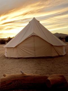 Unique Joshua Tree Glamping Retreat with Pool Ideal for Adventurous Getaways in California - Joshua Tree - 7
