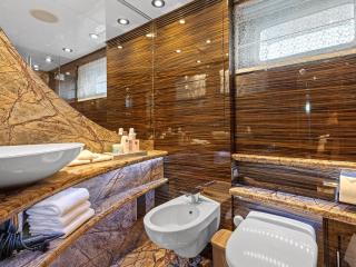 Trackside superyacht VIP Cabin - TIAMAT - Monte Carlo - 8