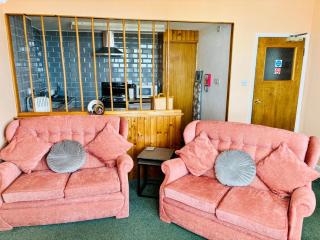Ocean View - Ilfracombe - 1