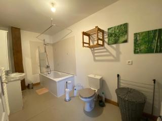 Grand loft avec billard et Netflix - 3