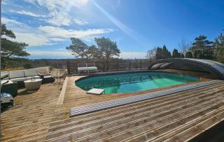 Beautiful Home In Gressvik - Gressvik - 1