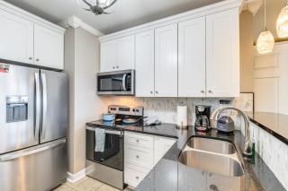Smith Mountain Lake Retreat with Resort Amenities! - Huddleston - 5