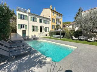 Modern 5-bedroom villa with swimming pool in Cannes - Cannes - 9