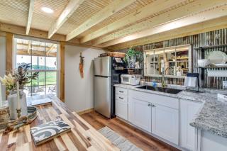 Fish, Swim and Tube Okolona Studio with Pond Access - - 8