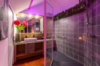 Love Room Coeur d Amiens SPA Parking - Amiens - 7
