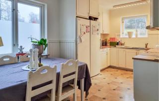 3 Bedroom Cozy Home In Alingsås - Alingsås - 6