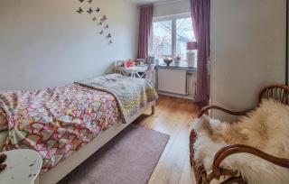 3 Bedroom Cozy Home In Alingsås - 3