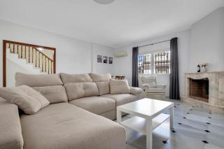 Espaciosa casa junto al aeropuerto - Málaga - 8