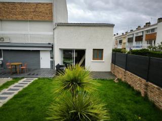 Havre de Paix avec Jardin privatif et Parking Gratuit à 15 min de Versailles - Montigny-le-Bretonneux - 3