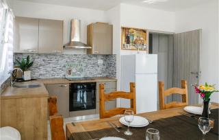 Gorgeous Apartment In Vrsi - Vrsi - 1