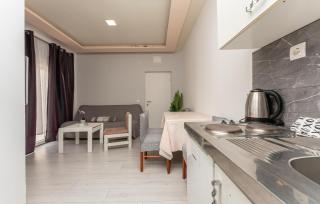 Lovely Apartment In Biograd Na Moru - 5