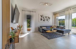 2 Bedroom Lovely Apartment In Pula - Pula - 3