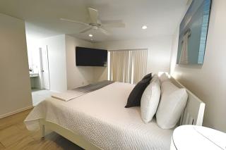 Lakeside Pool Home, Games close to Disney & Malls - 2