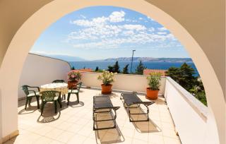 1 Bedroom Awesome Apartment In Novi Vinodolski - 2