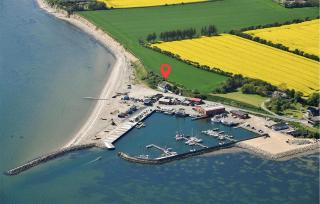 2 Bedroom Stunning Home In Øster Assels - 2