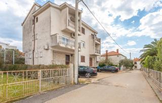 Gorgeous Apartment In Biograd Na Moru - 7