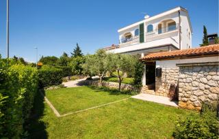 Nice Apartment In Novi Vinodolski - Novi Vinodolski - 9