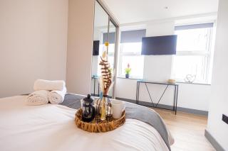 New Central London 2 Bed, 2 Bath - Finchley - 8