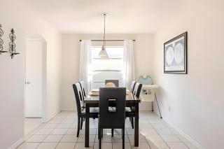 Lakeside View Pool Home, close to Disney, Malls - 1