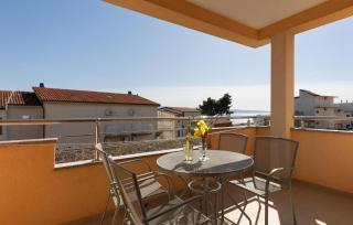 Gorgeous Apartment In Duce With Wifi - Duće - 1