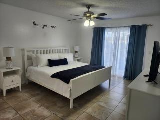 Central Location Lakeview Pool Villa near Disney - 7