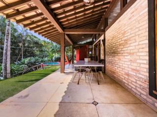 Casa na Granja Viana em frente à reserva ambiental - 1