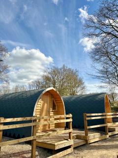 Birdie Glamping Pod - Great Totham - 0