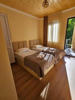 Guest House Gulba - Mestia - 8