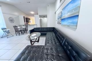 10 Minutes to Disney! Pool Hom, Large Backyard - 2