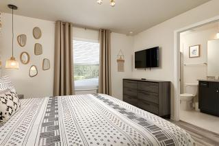 *NEW* Luxury Decorated Amazing Resort Pool Home - Davenport - 4