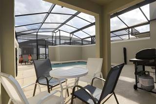 Luxurious Home w/ Pool Near Disney - Kissimmee - 8