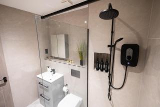 Elegant 1 Bedroom Flat in London - Finchley - 2