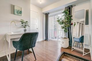 Spacious Group Haven Near Trendy St Laurent - 9