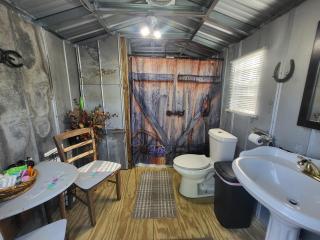 Cozy Cowboy Cottage - Live Oak - 6