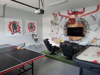 Renovated Themed Bedrooms, Game Room, Pool - 1