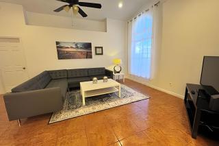 Corner Lot Pool Home Central Located near Disney - 3