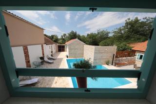 rural home with heated pool raštane - Donje Raštane - 9