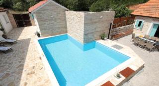 rural home with heated pool raštane - Donje Raštane - 6