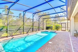 Resort Style Pool Home/Games room Near Disney - 4