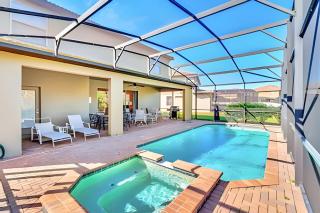 Resort Style Pool Home/Games room Near Disney - 3