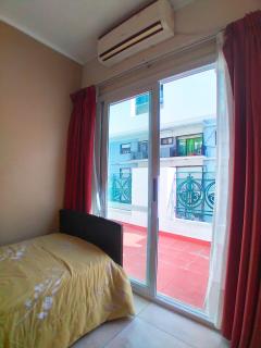 Avenida Corrientes and 9 de Julio with a balcony! - 7
