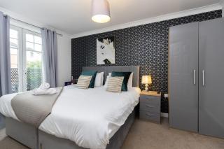 Tyne and Wear retreat, Newcastle - 0