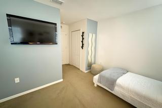 New to Market Spacious Private Pool Retreat - 5